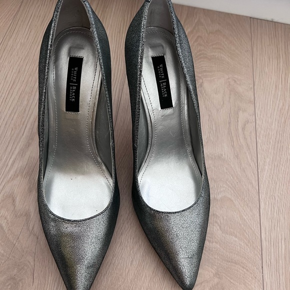 WHBM dark metallic nubuck leather stilettos - Picture 4 of 16